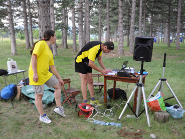 Jelena i Miodrag Cvetanovic radno na jednom od team buildinga